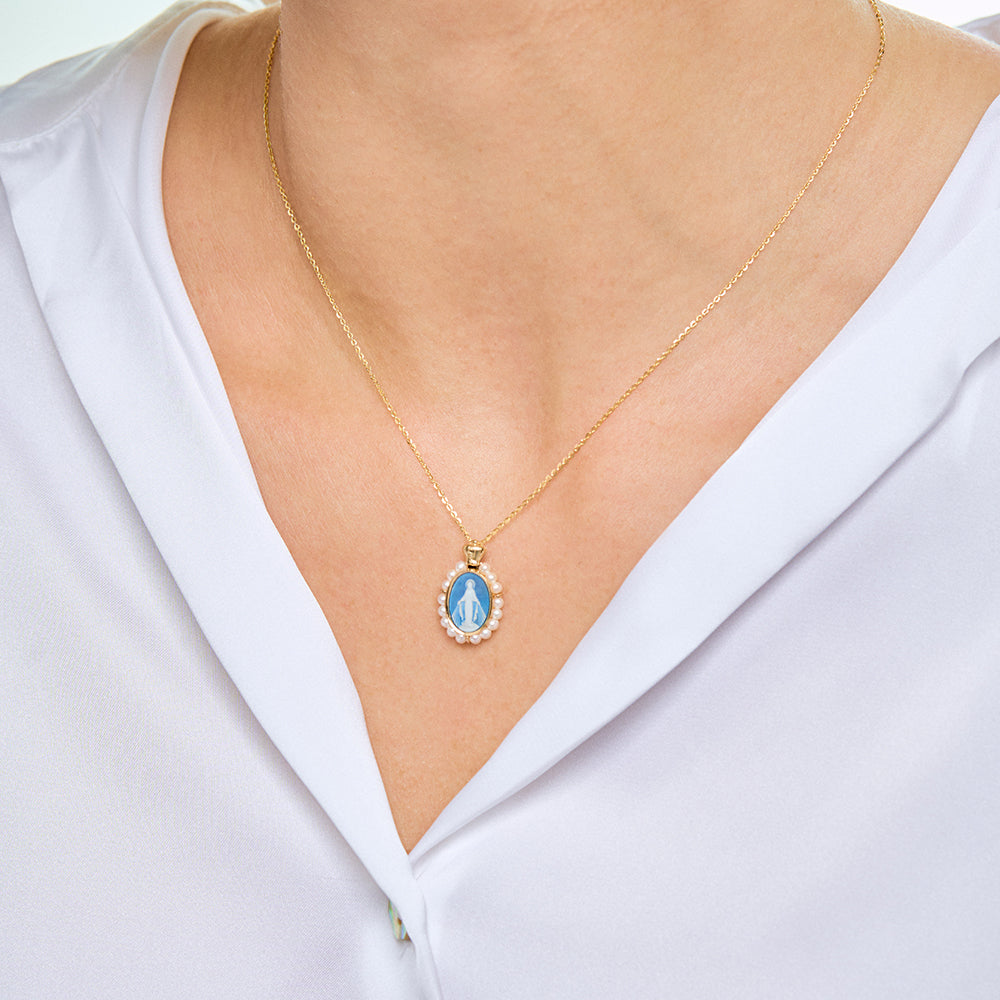Princesa 14k Gold Miraculous Mary Pearl Medallion