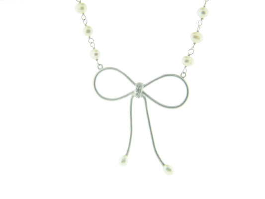 Bow & Pearls Necklace Necklaces