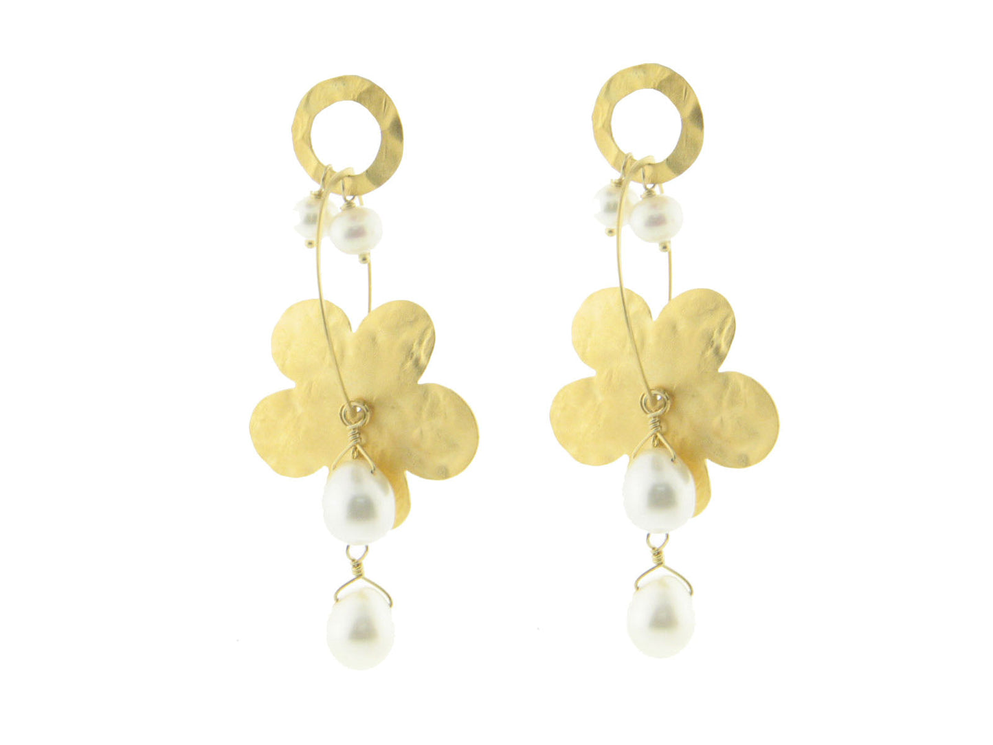 Classing Dangling Flowers & Pearls Earrings Earrings