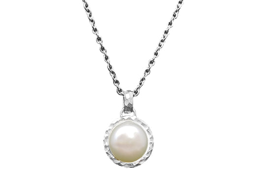 Delicate Coin Pearl Necklace Necklaces